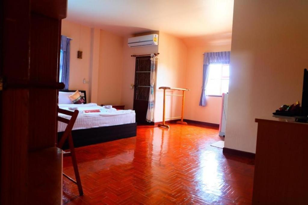 Hotel Oyo 769 Ban Thassanee Chiang Mai Zewnętrze zdjęcie